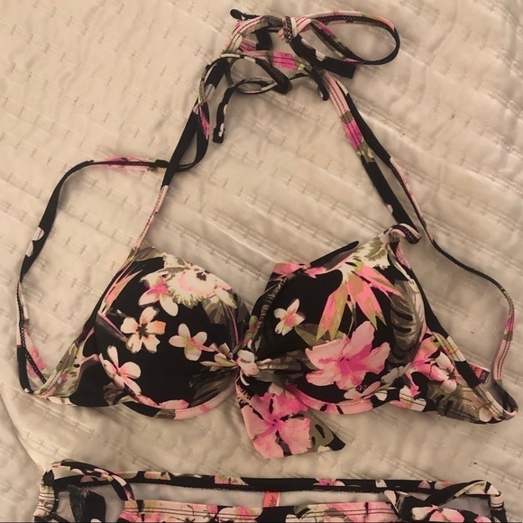 ‼️CLEARANCE SALE FLORAL Bikini - Picture 2 of 3